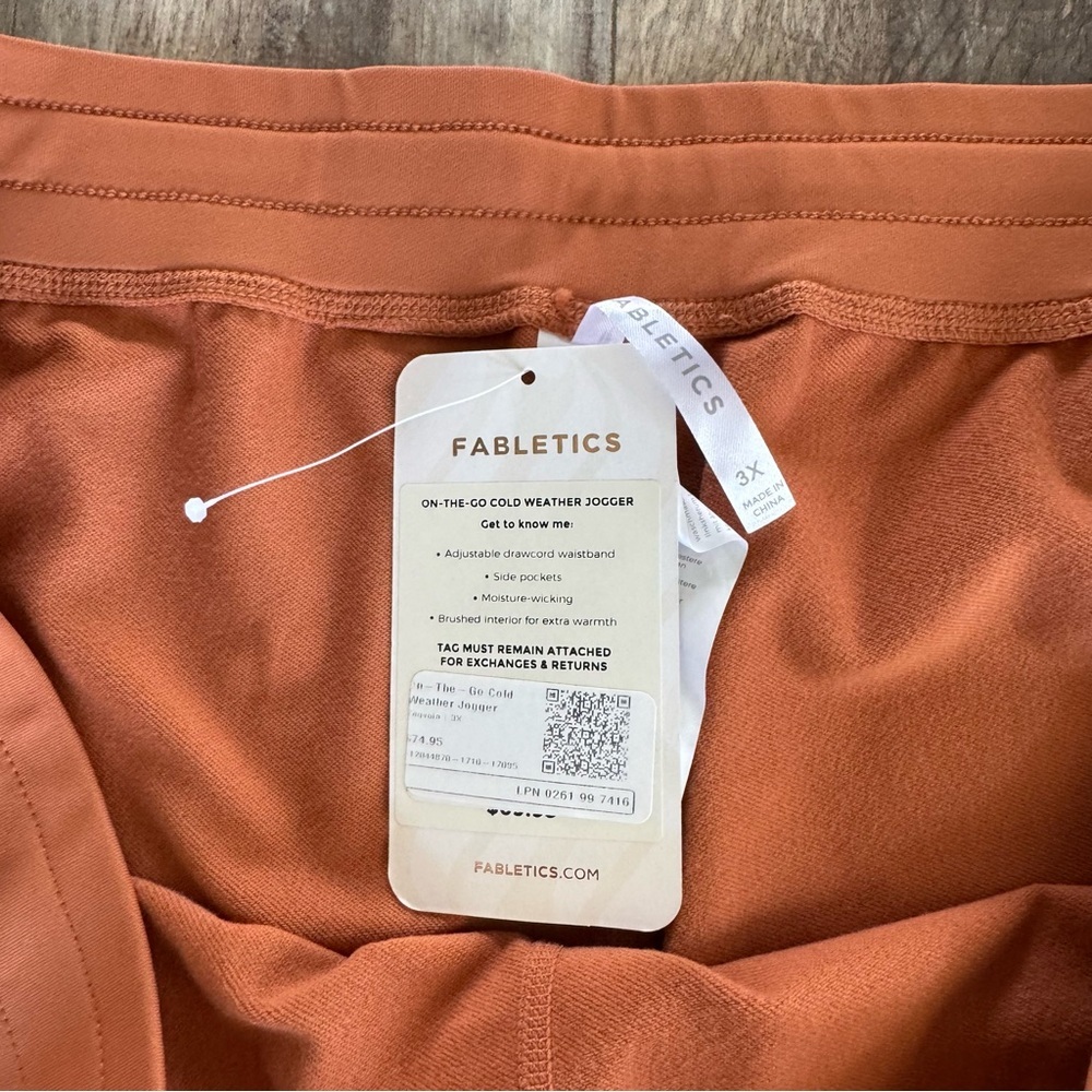 NWT! Fabletics On-The-Go Cold Weather Joggers - C… - image 4